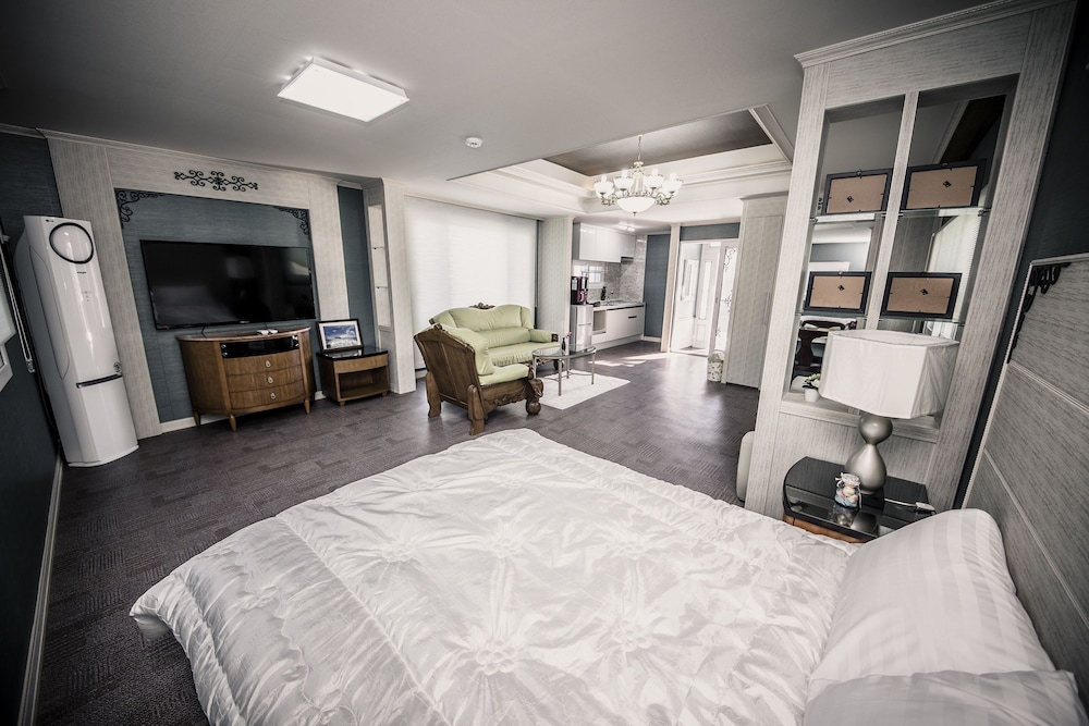 Jeju Washington Pension 9/32