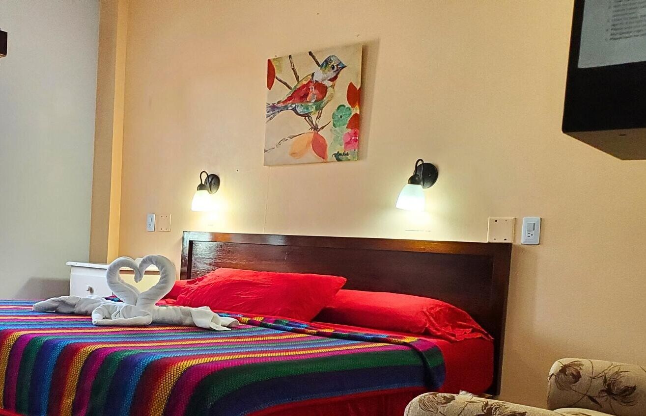 Deluxe, King Bed, Private Bathroom