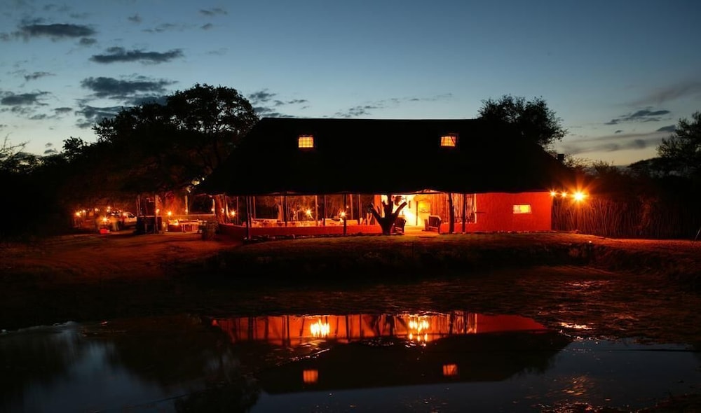 Chinaka Game Lodge 1/25