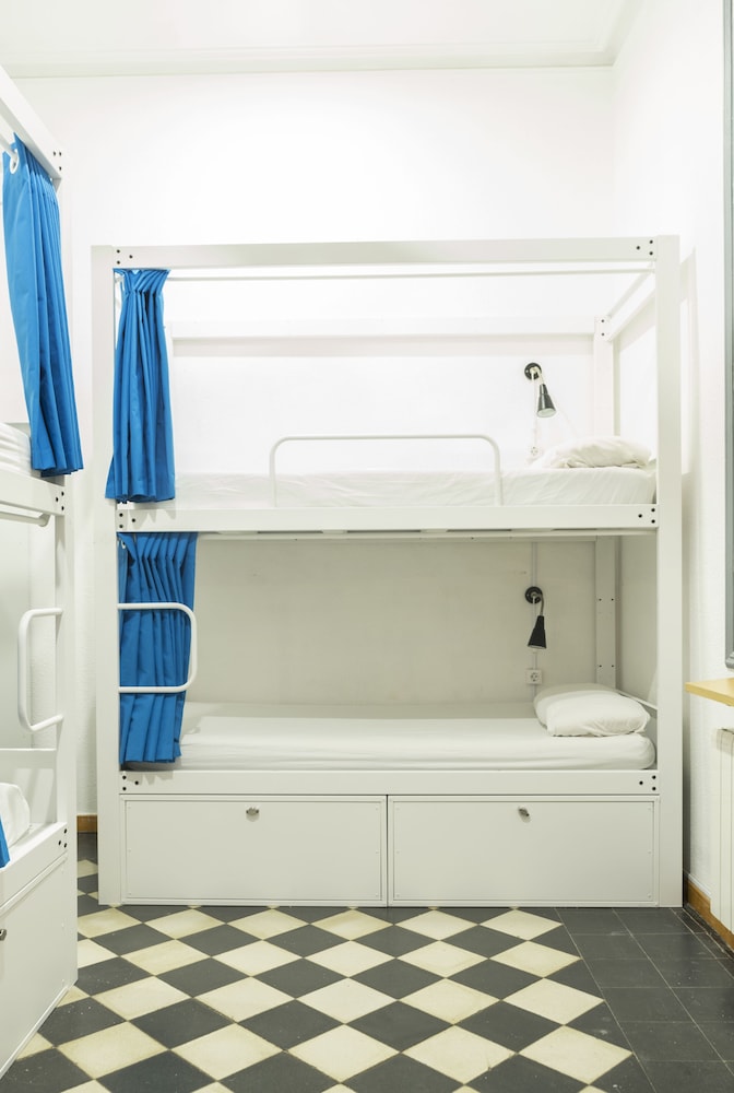 Soul Backpackers Barcelona 23/24