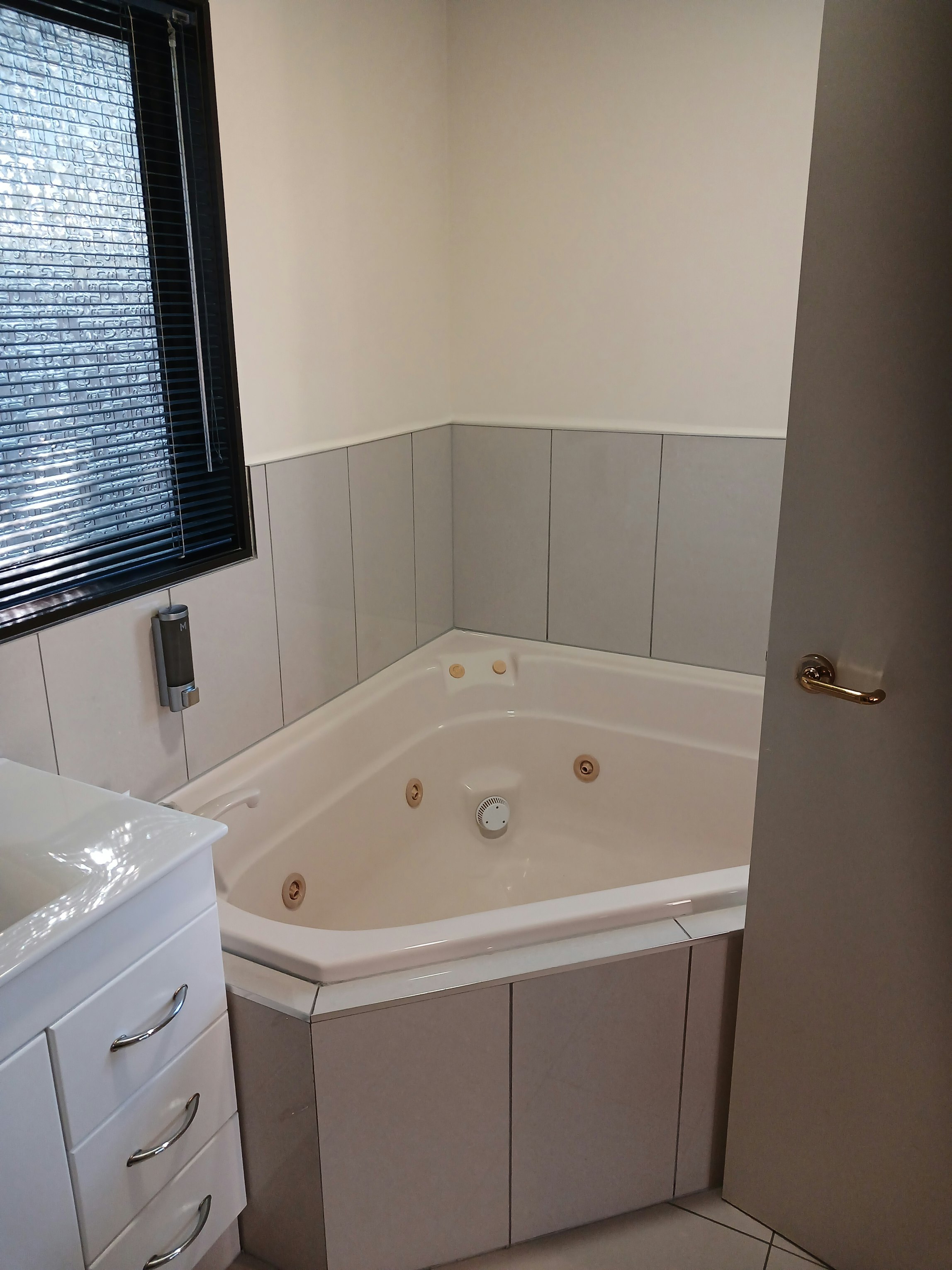 Palm City Motor Inn 68/68