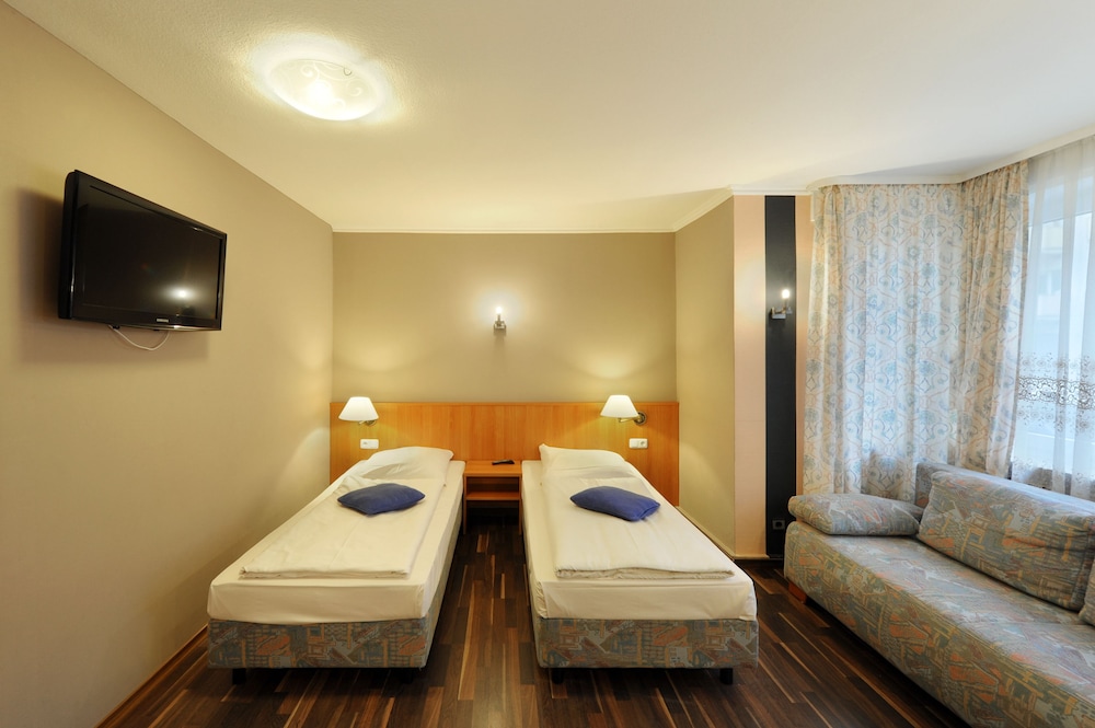 Fair Hotel Villa Diana Westend 35/65