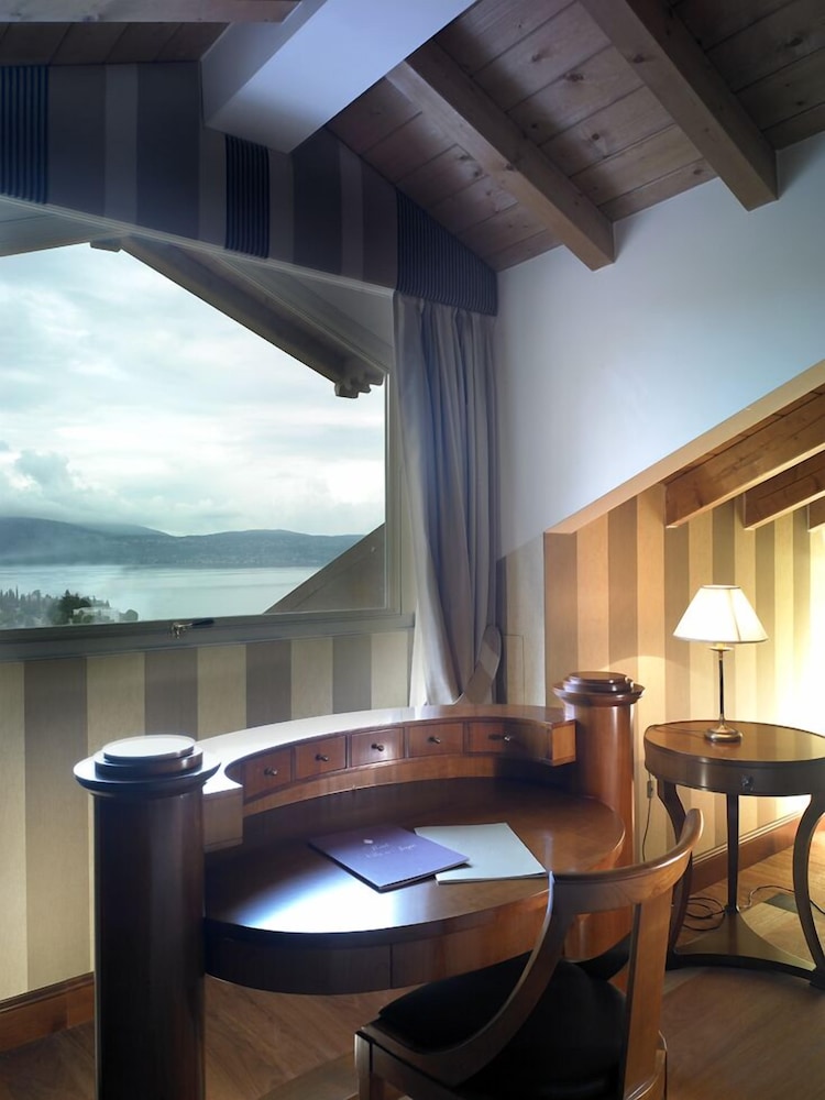 Hotel Villa Del Sogno 36/77