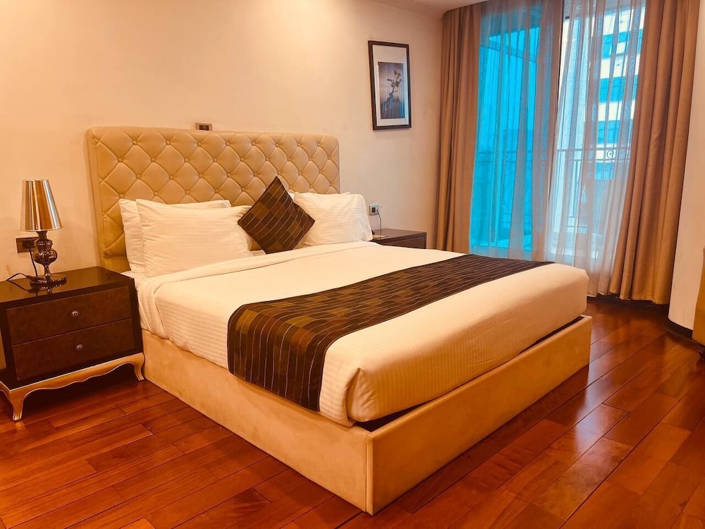 2 BEDROOMS, APARTMENT
