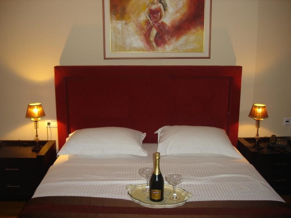 Epavlis Meteora Suites 3/18