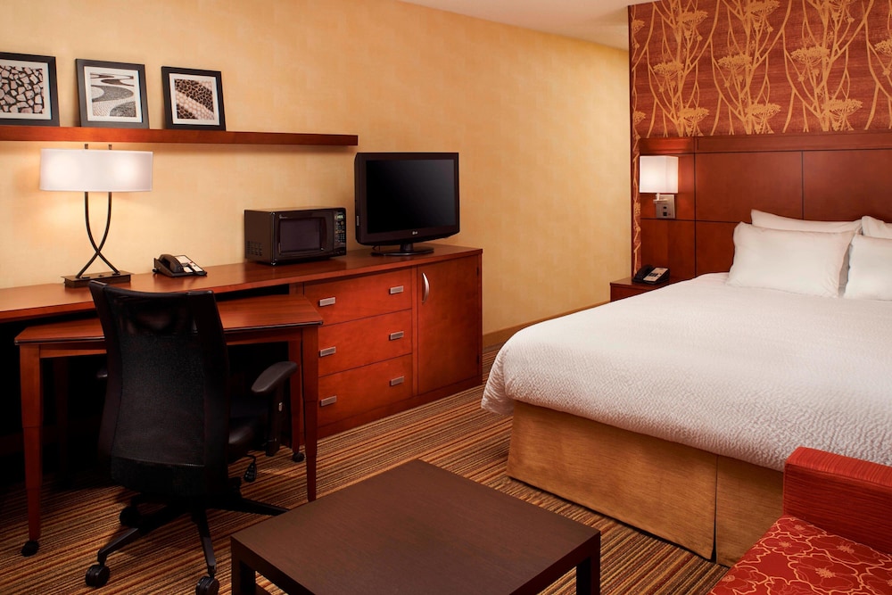 Courtyard by Marriott Des Moines West Clive 8/48