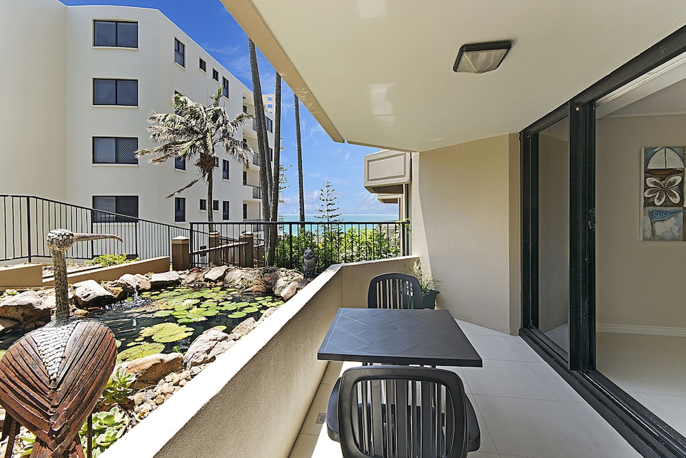 Clubb Coolum Beach Resort 51/65