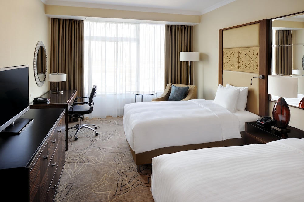 DELUXE, TWIN BEDS
