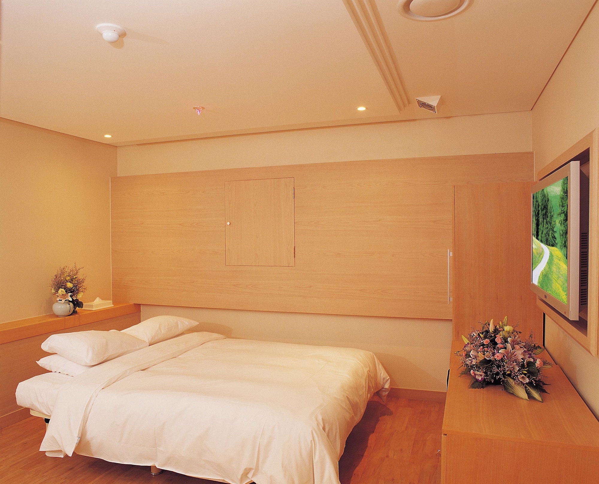 Deluxe, Double Bed