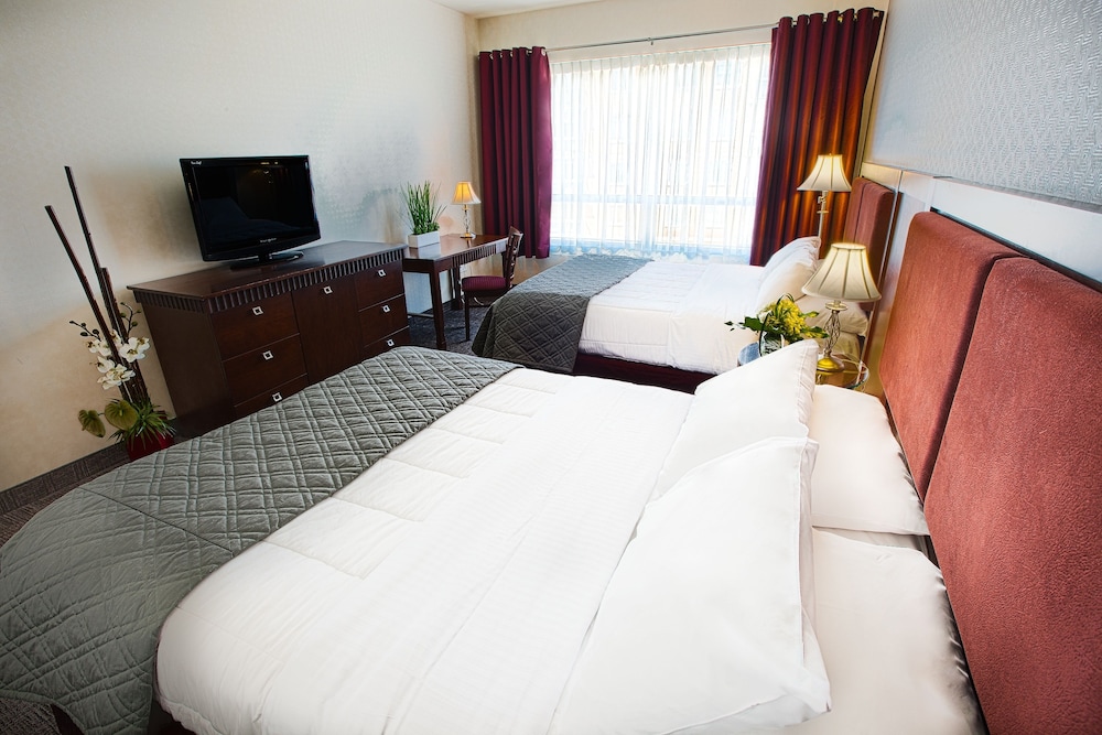 Universel Hotel 34/75