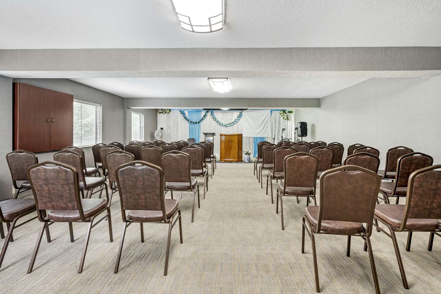 Country Inn & Suites by Radisson, Pickerington, OH 38/47
