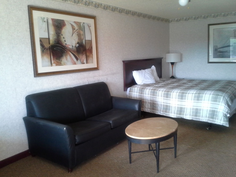 Richland Inn And Suites 26/32
