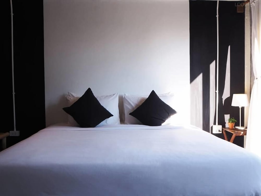 Samatha Bed & Breakfast 6/21