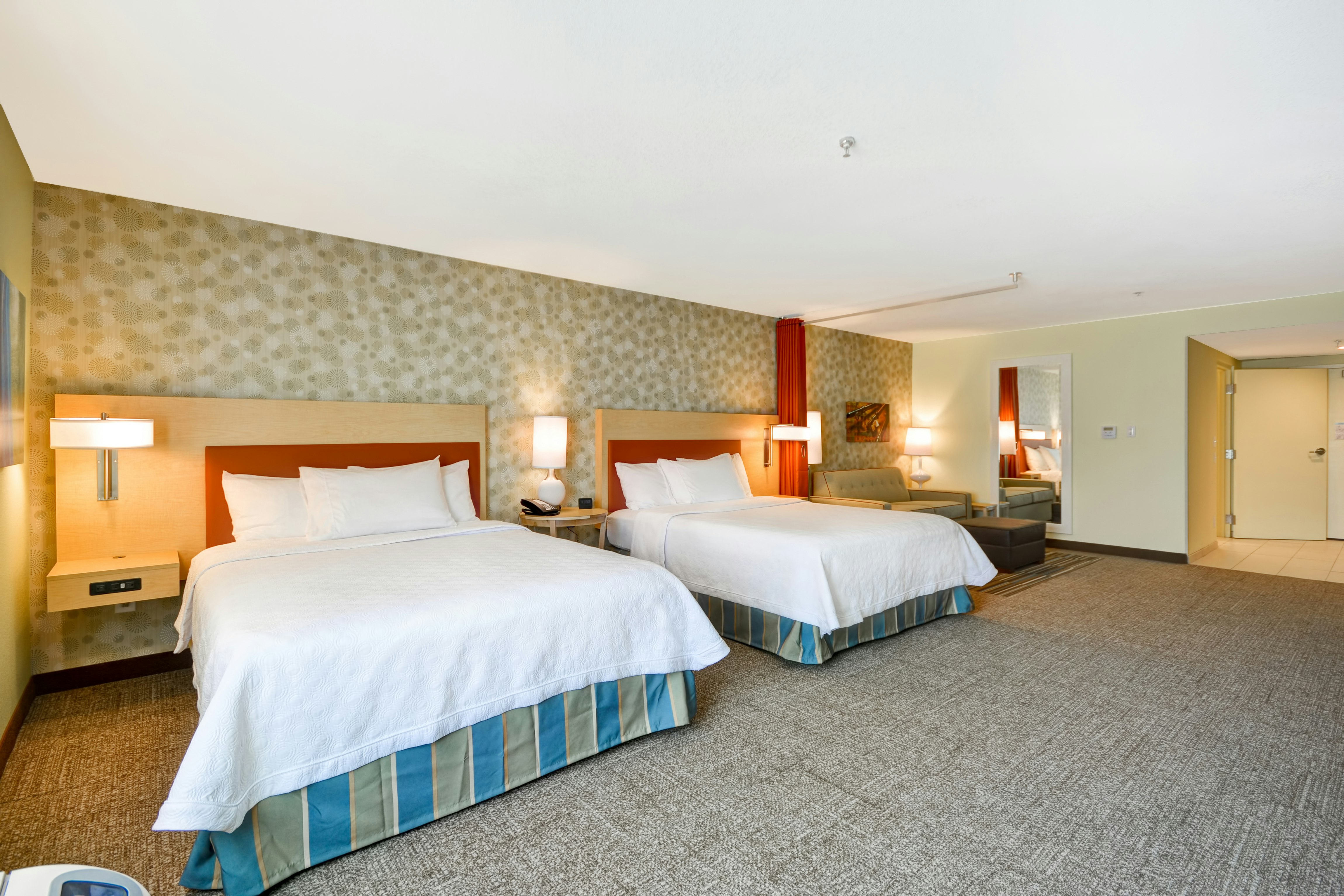 STUDIO, 2 QUEEN BEDS, ACCESSIBLE