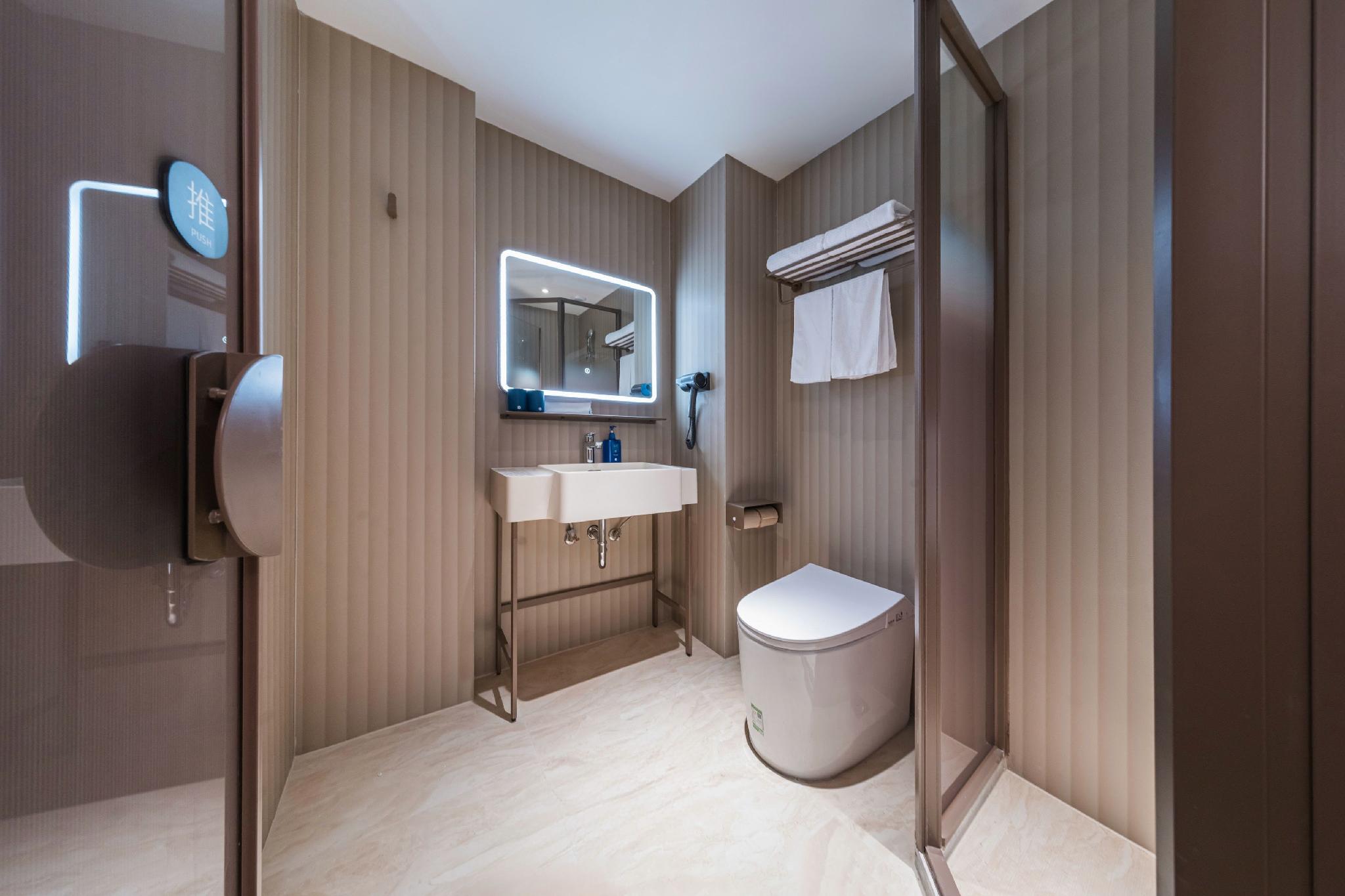 Hanting Hotel (Fuzhou Sanfang Qixiang Dongjiekou Metro Station) 25/28