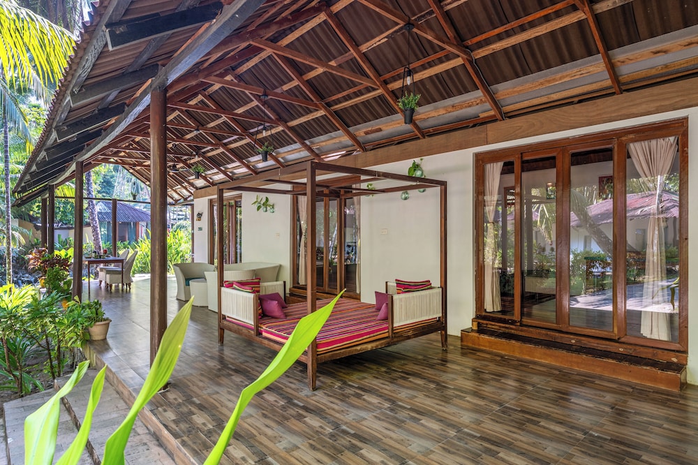 Munjoh Ocean Resort 64/72