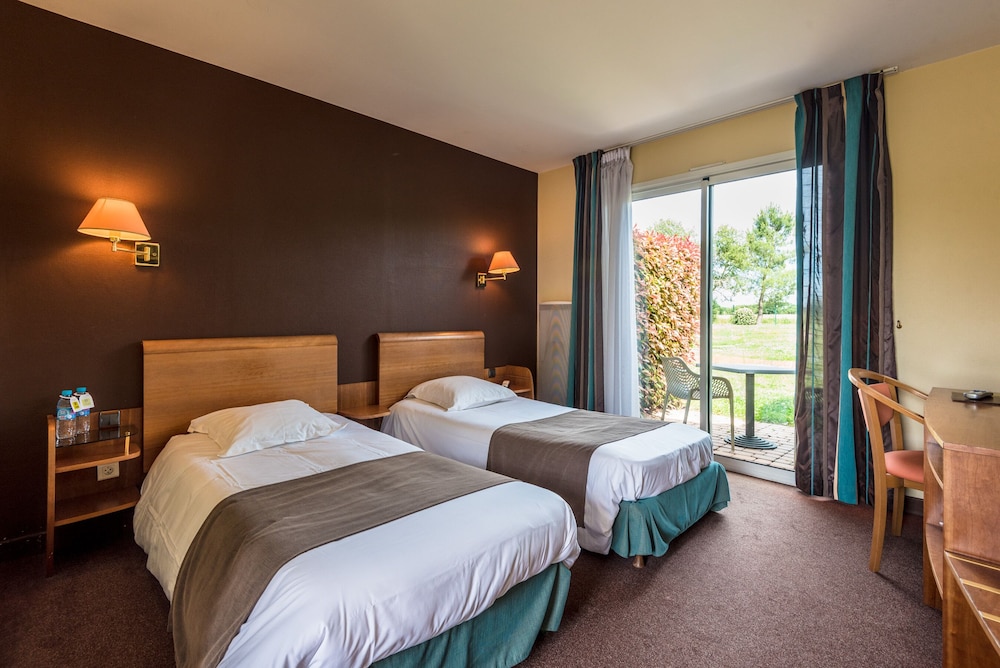 Logis Hotel L'Abreuvoir 5/50