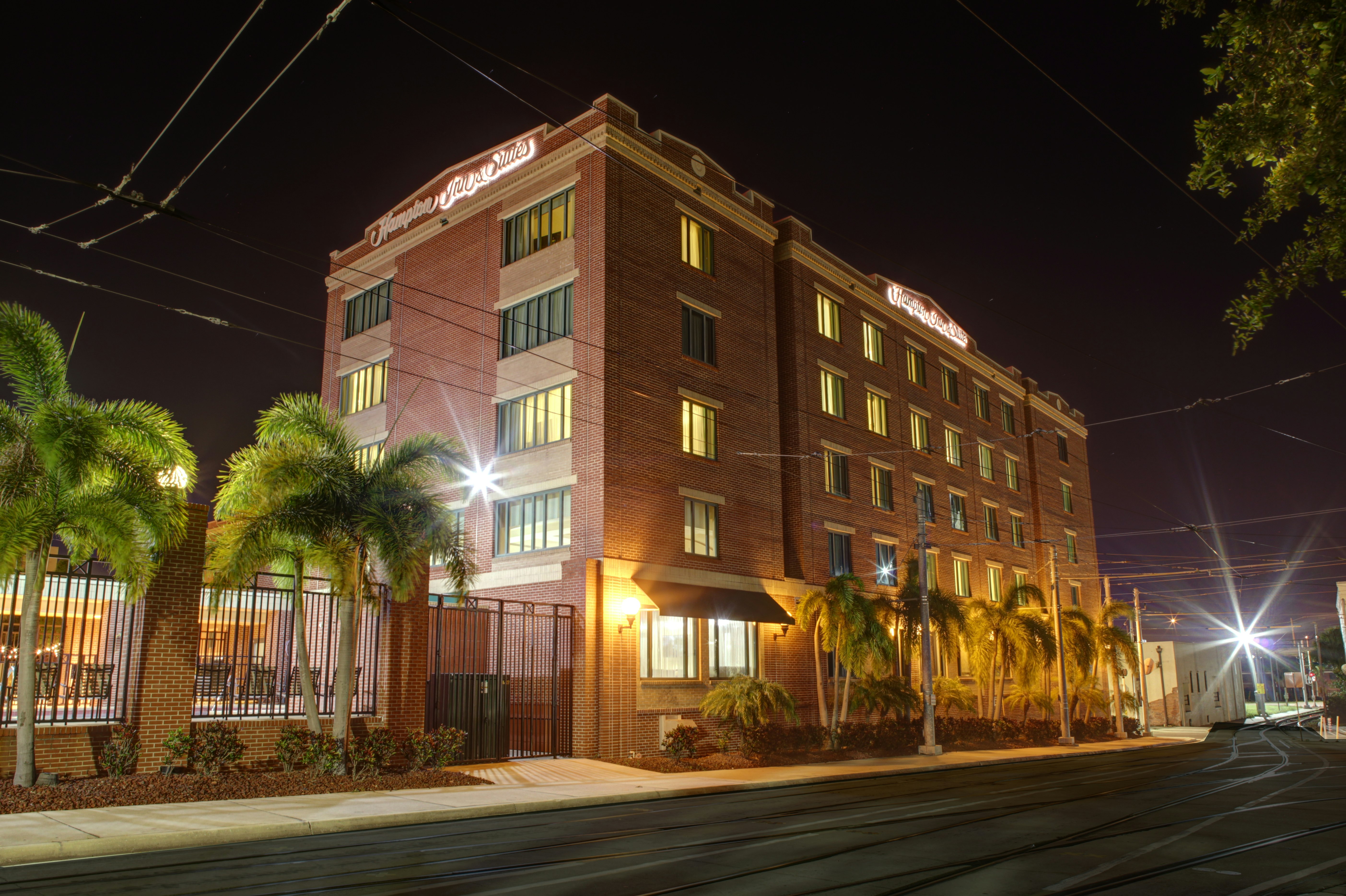 Hampton Inn & Suites Tampa/Ybor City/Downtown 5/42