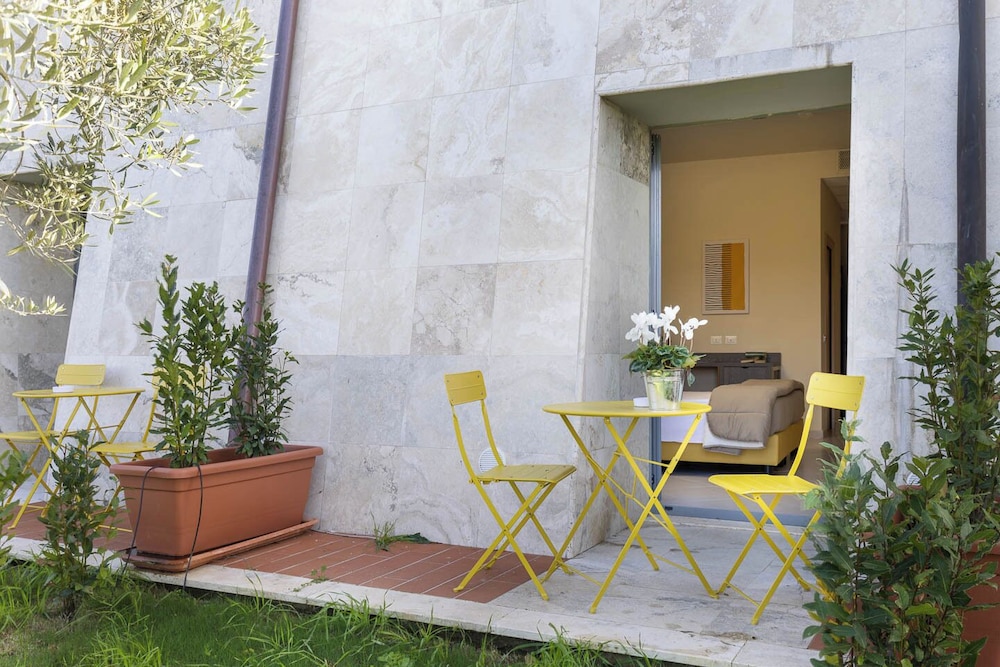 Tuscasi Aparthotel 6/67