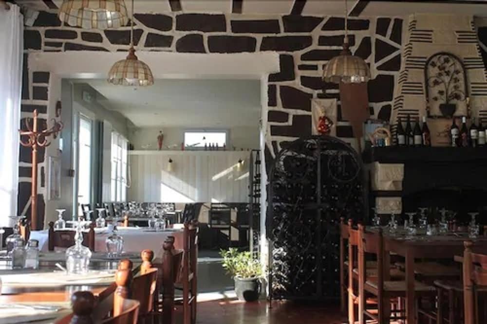 Hôtel Restaurant Maison Blanche 43/58