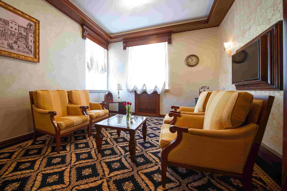 Historic Boutique Hotel Cattaro 41/60