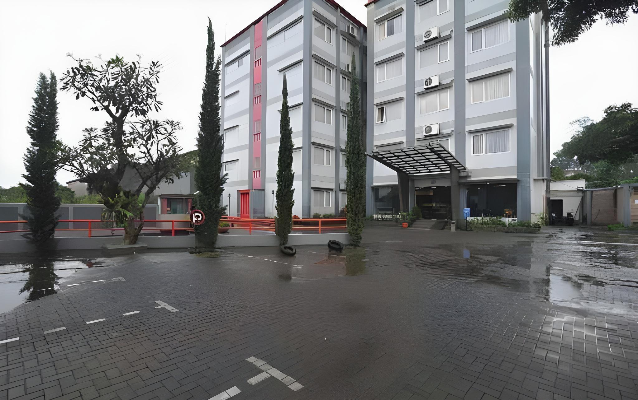 Wirton Dago Hotel 36/49