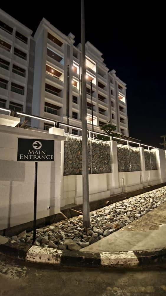 Blanco Apartment Hotel 52/59