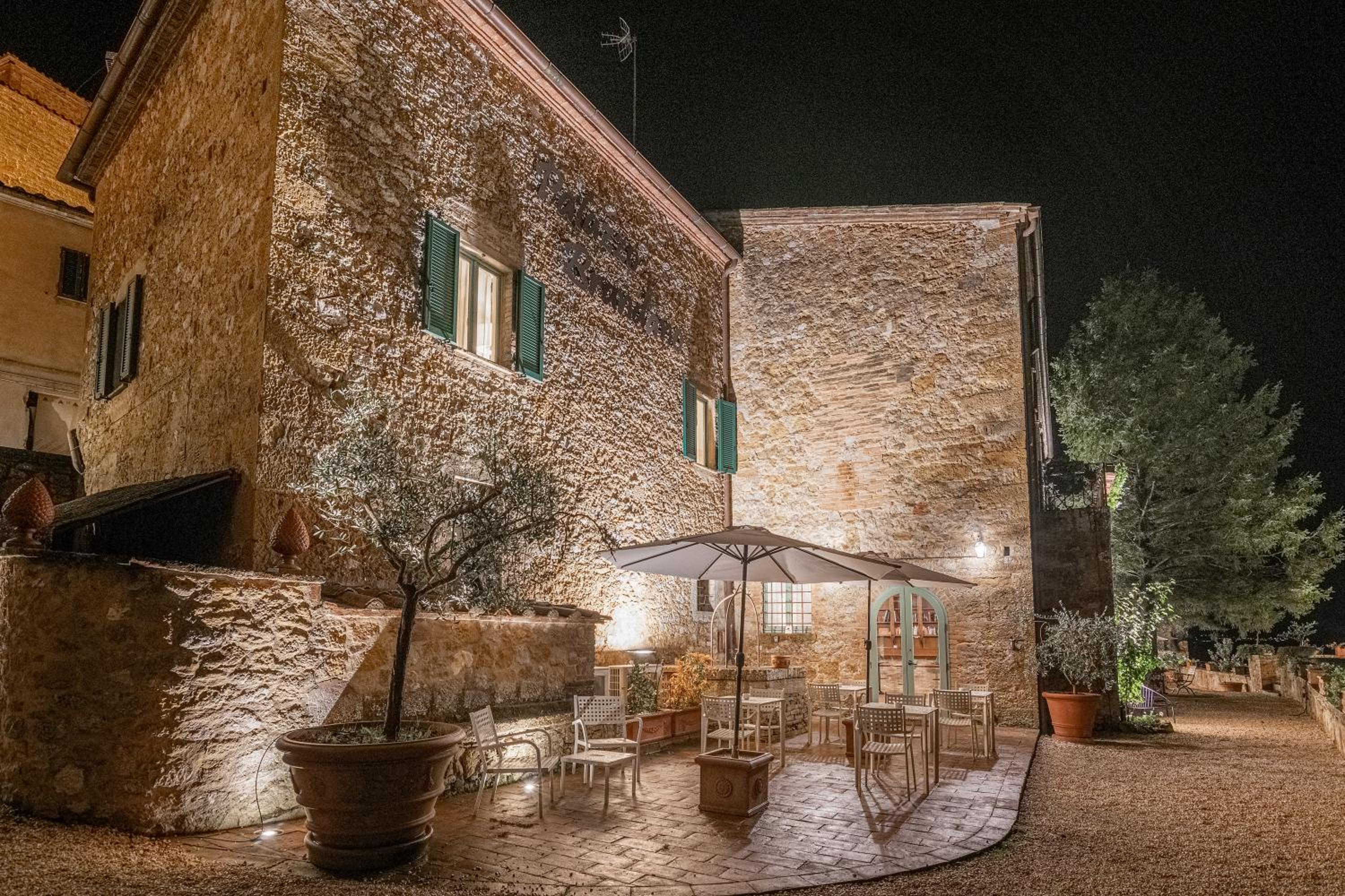 Palazzo Brandano Hotel 2/24