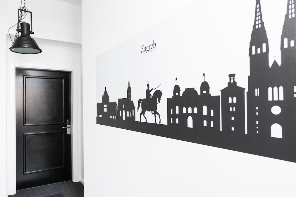 Loox Serviced Apartments Hatzova 5/33