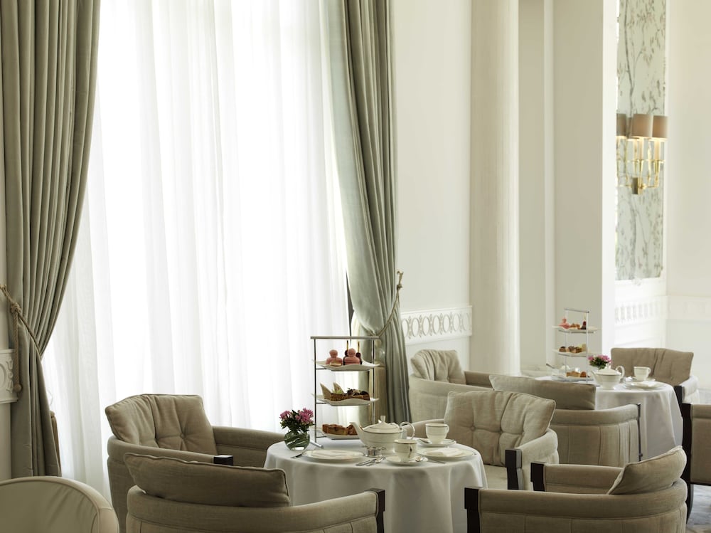 Four Seasons Hotel Baku 46/55