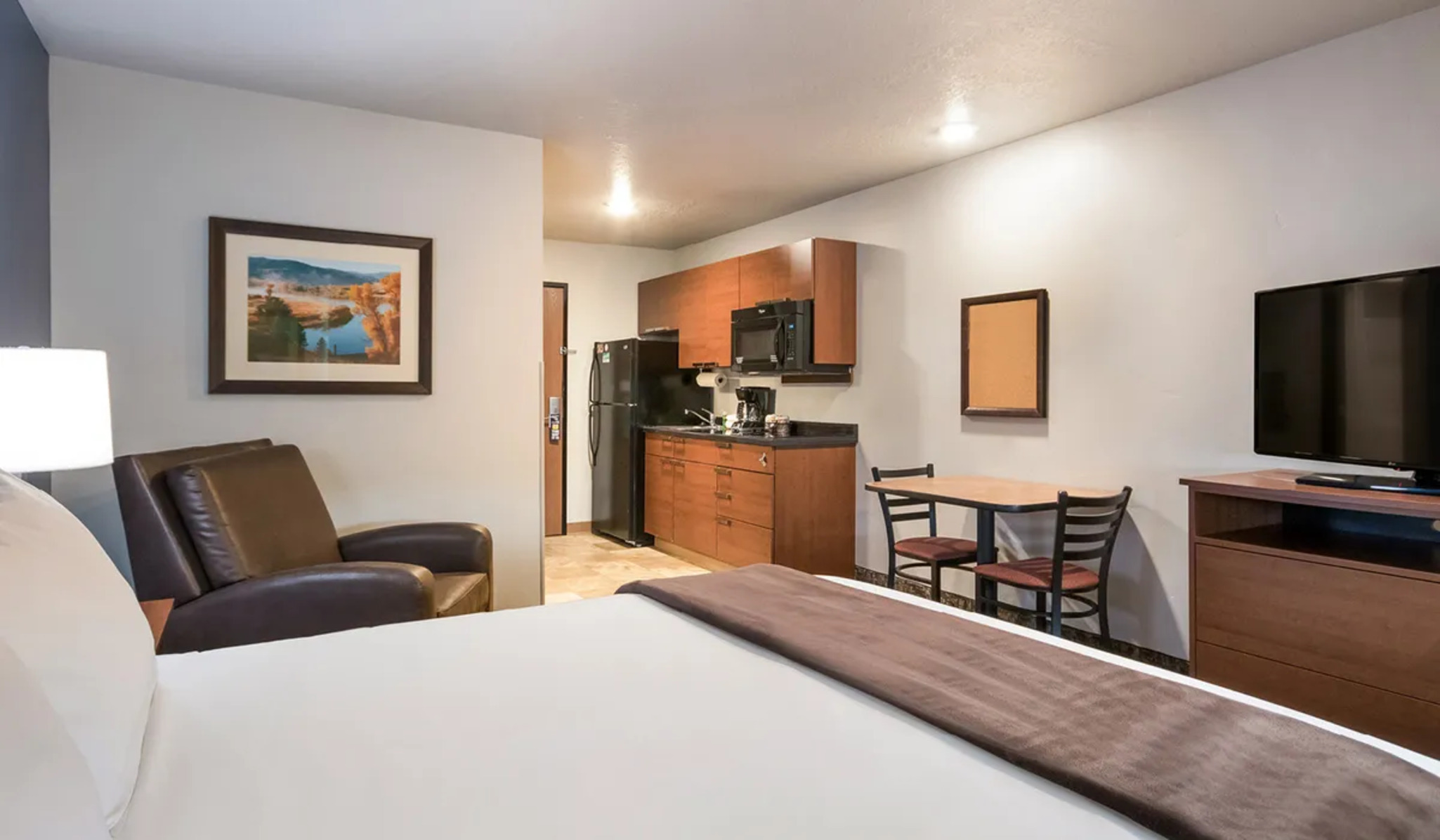 غرفة مفردة بسرير كوين، My Place Hotel-Ketchikan, AK 3/4