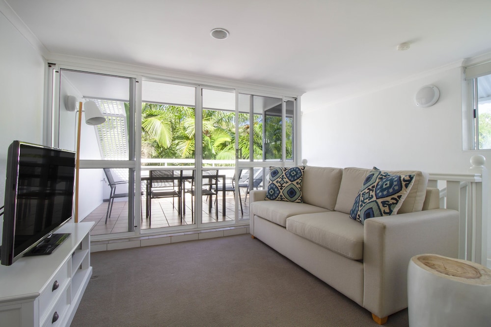Apartments At the White House Port Douglas 40/65