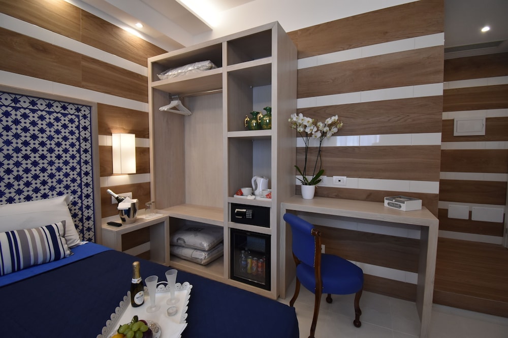 Melody Sorrento Suites 34/44