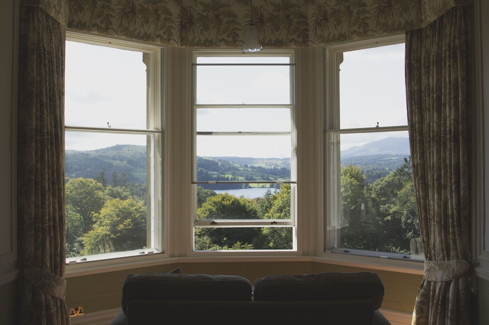 Merewood Country House 40/75