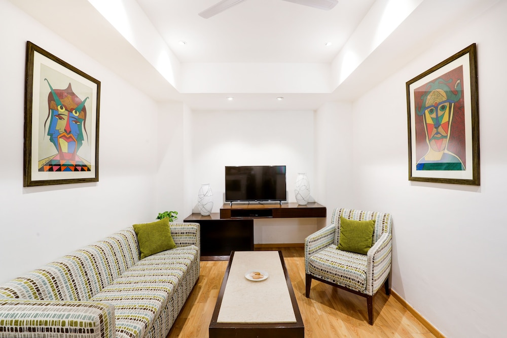 Lemon Tree Premier 1 Leisure Valley Gurugram 41/60