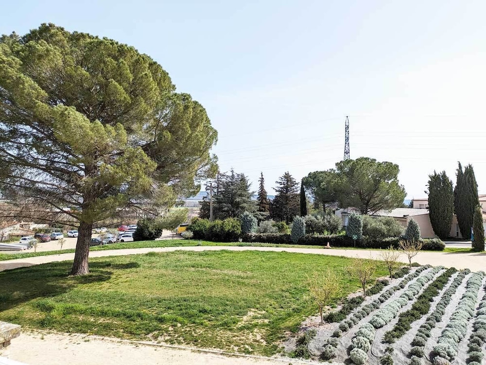 Complexe Hotelier Regain 39/44