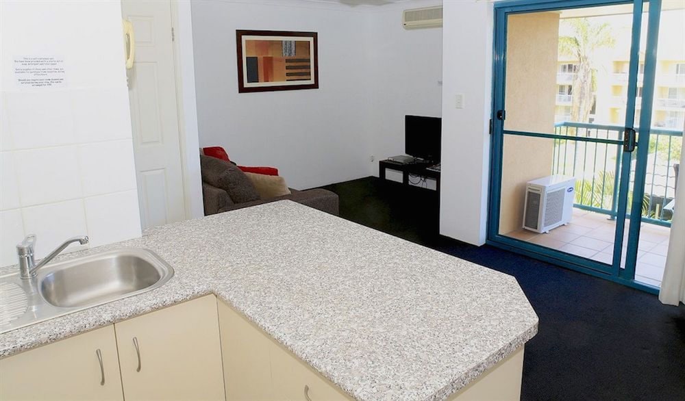 Karana Palms Self Contained Apartments 58/58