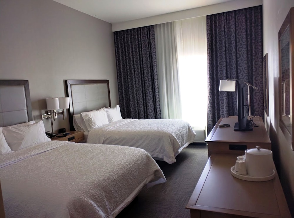 Hampton Inn & Suites Tempe/Phoenix Airport 19/68