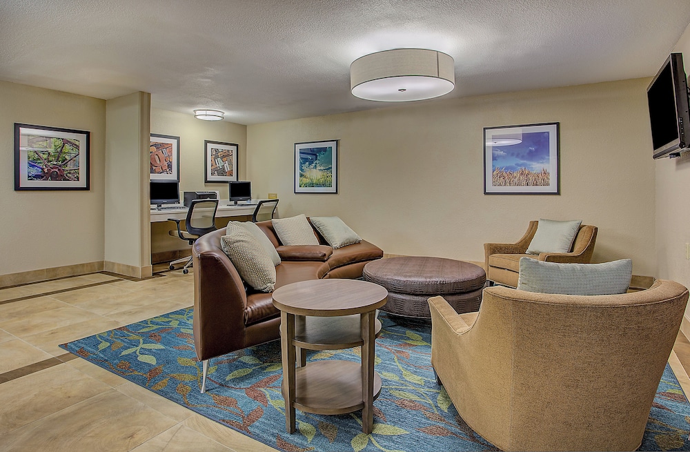 Candlewood Suites Louisville Airport, an IHG Hotel 18/39