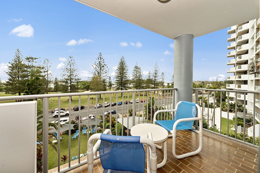 Sandpiper Apartments 55/71