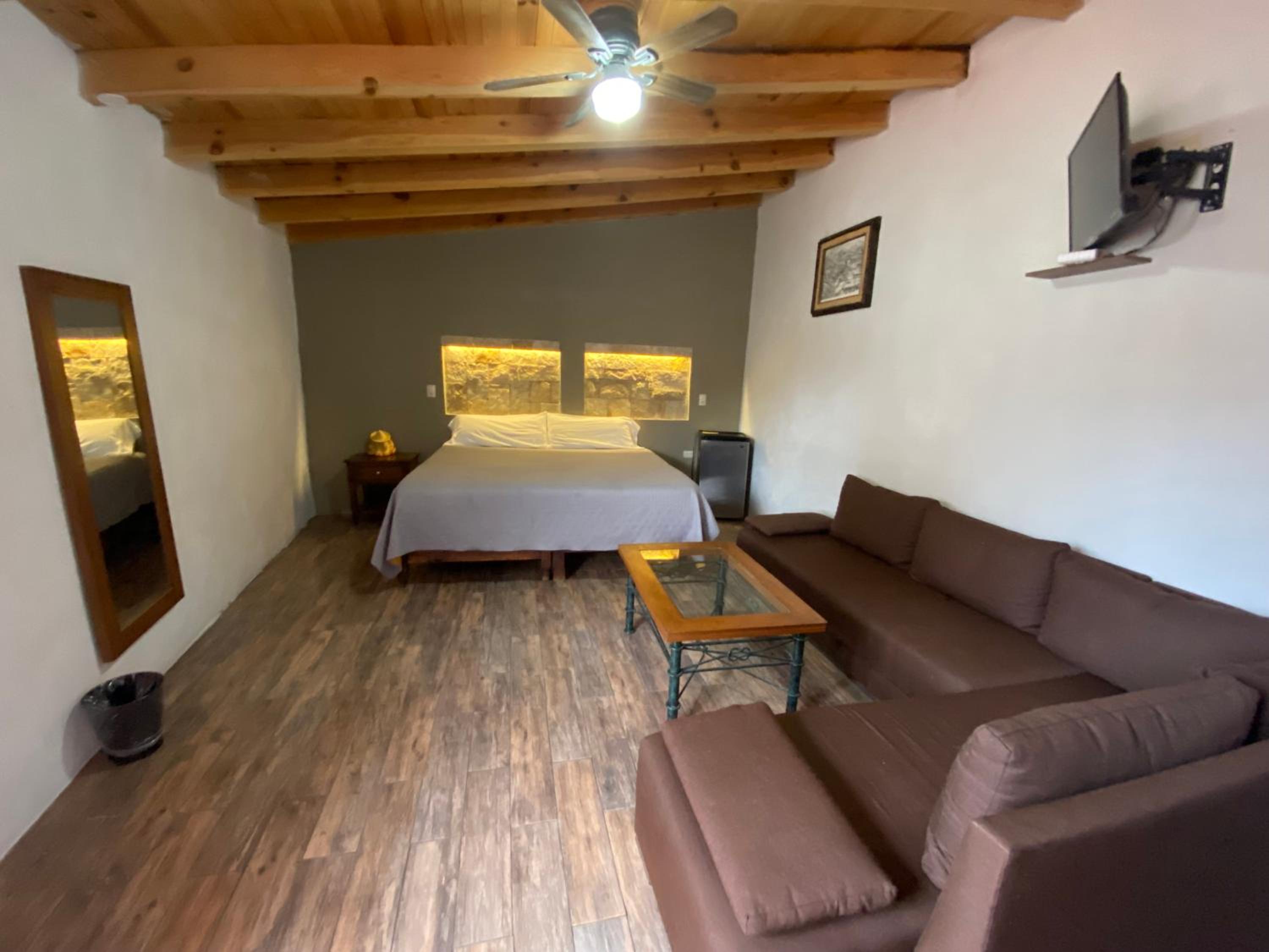 Hotel Casa del Sol 73/88