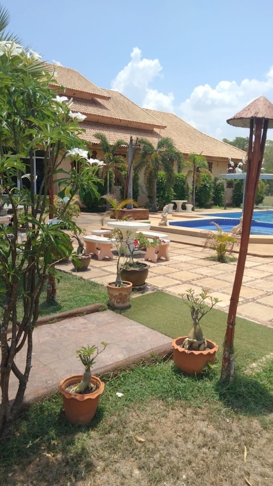 Changthai Comfort Guest House 14/40