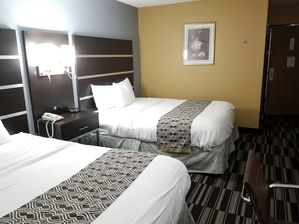 Microtel Inn And Suites Riverside 14/33