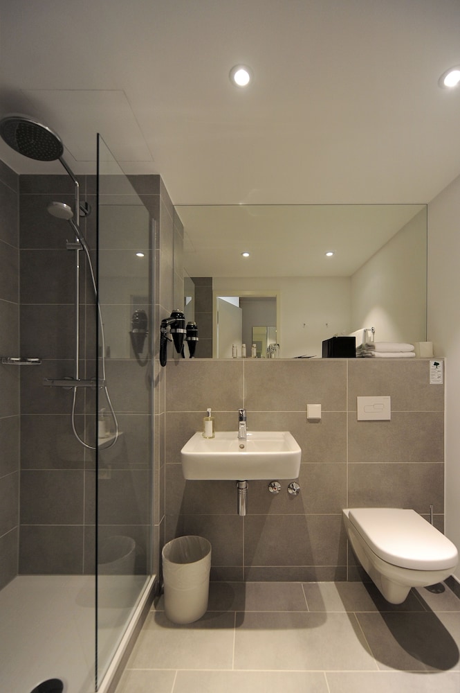 Bayer 89 Vi Vadi Hotel 47/51