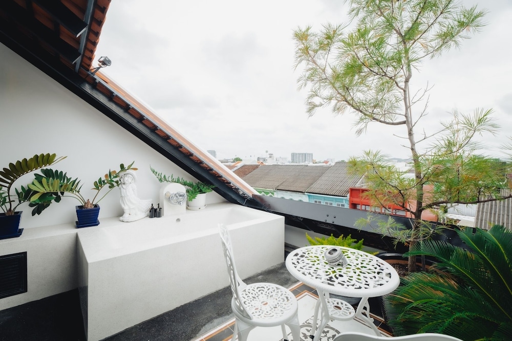 Xinlor House 8/64