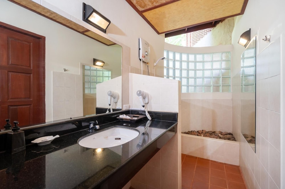Friendship Beach Resort Atmanjai Wellness Spa 69/70