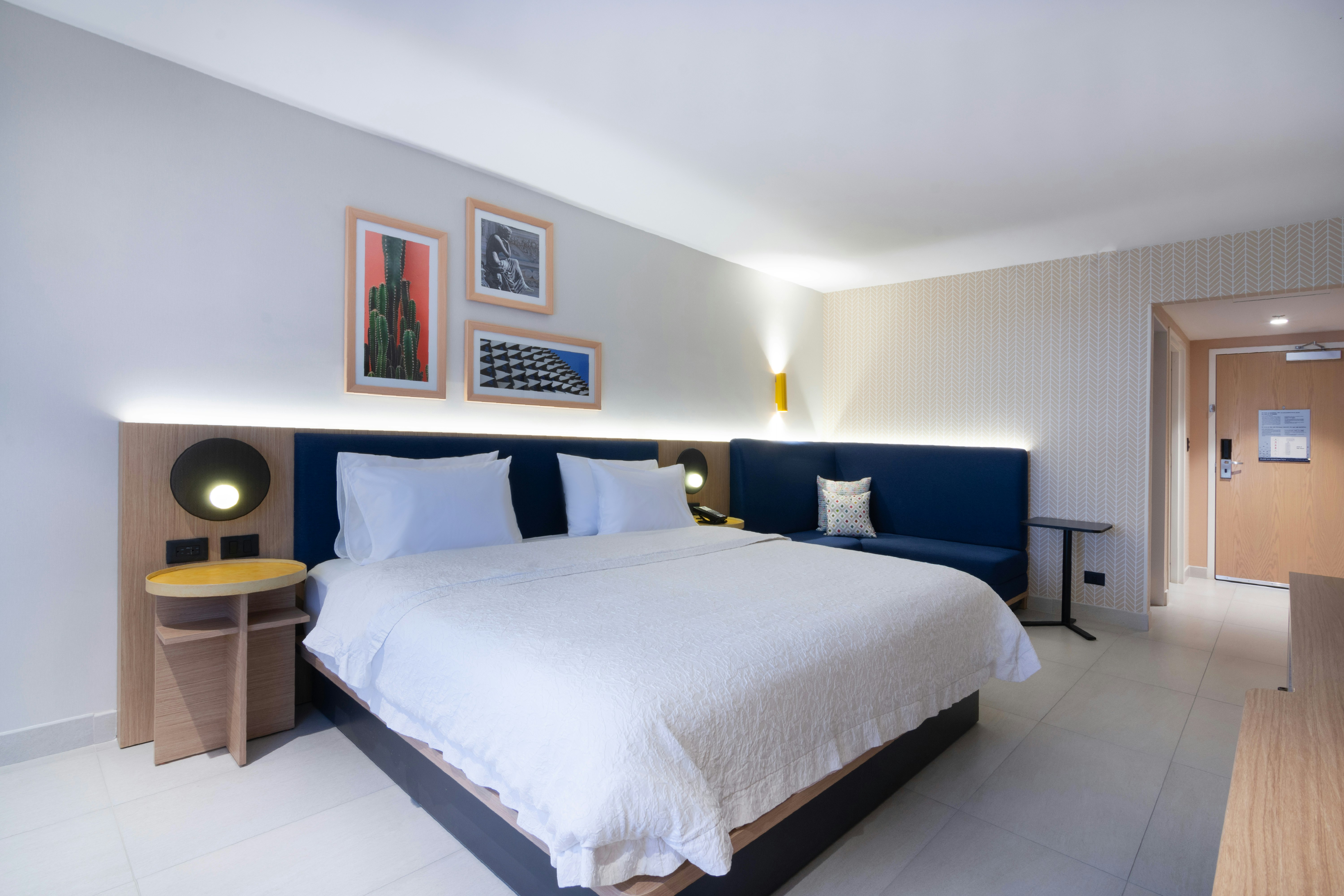 Study, King Bed