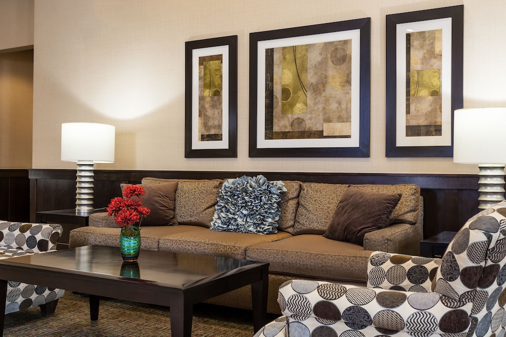 Crowne Plaza Anchorage-Midtown 42/78