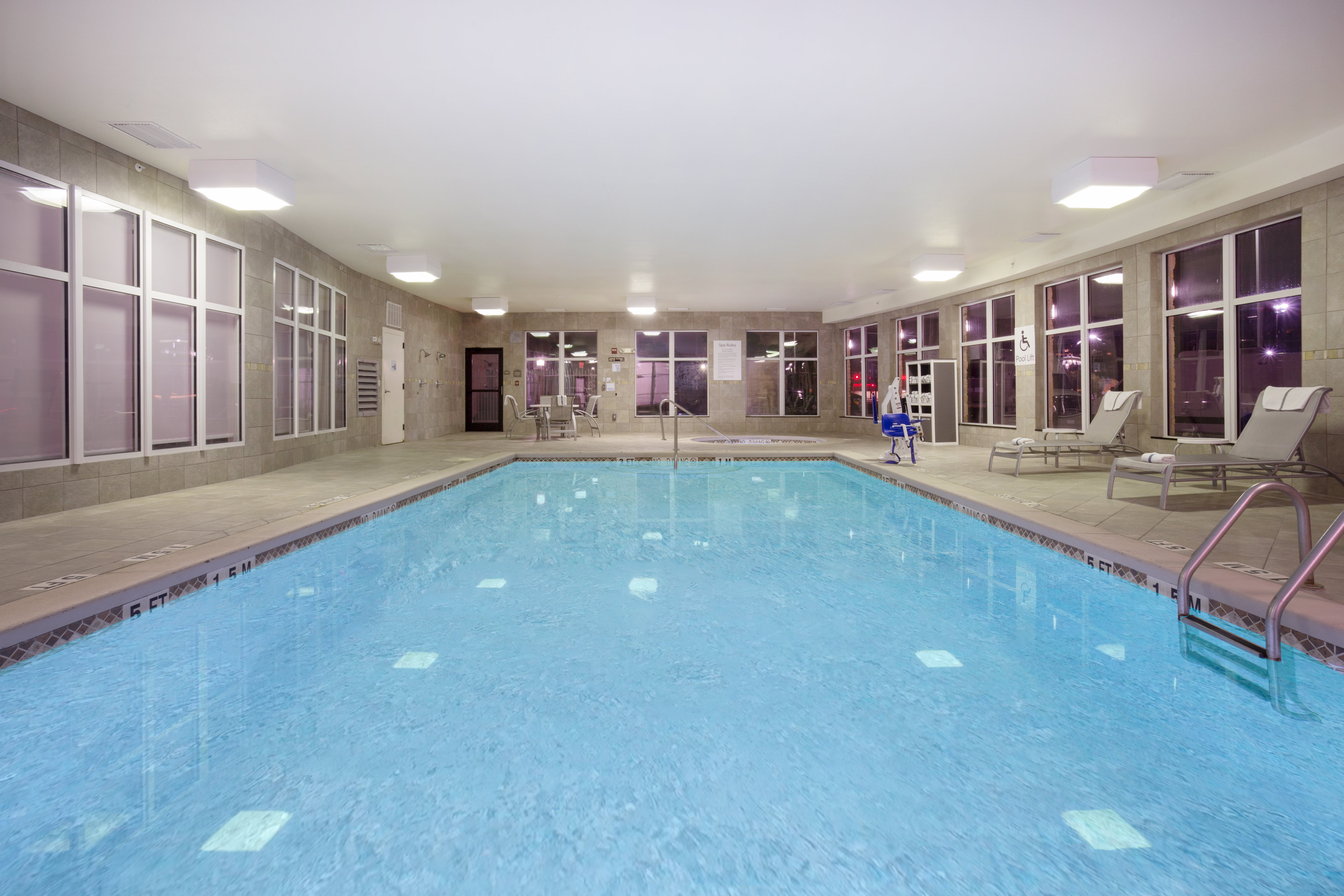 Holiday Inn Express Hotel Suites Amarillo 28/53
