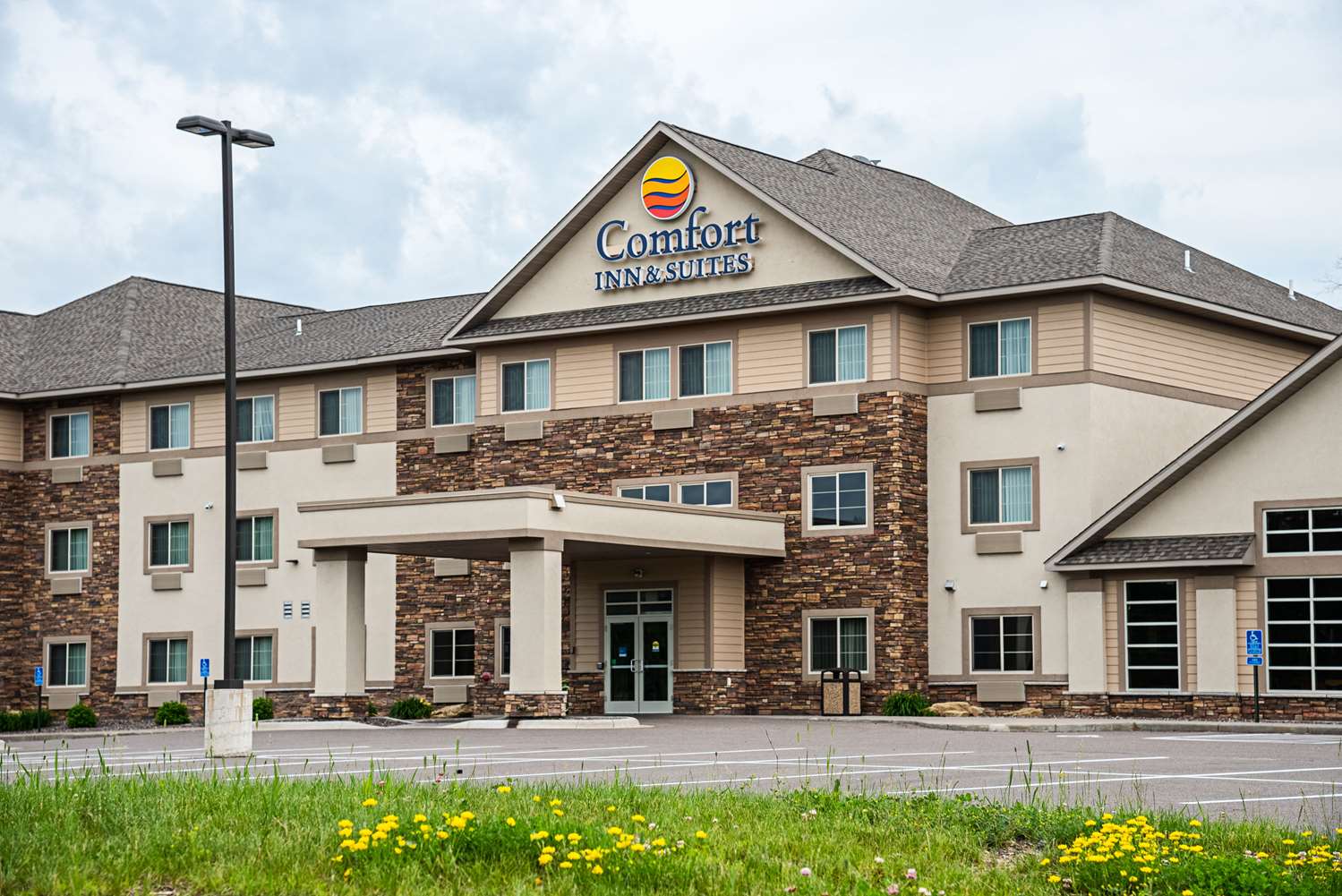 AmeriVu Inn and Suites - Chisago City 1/37
